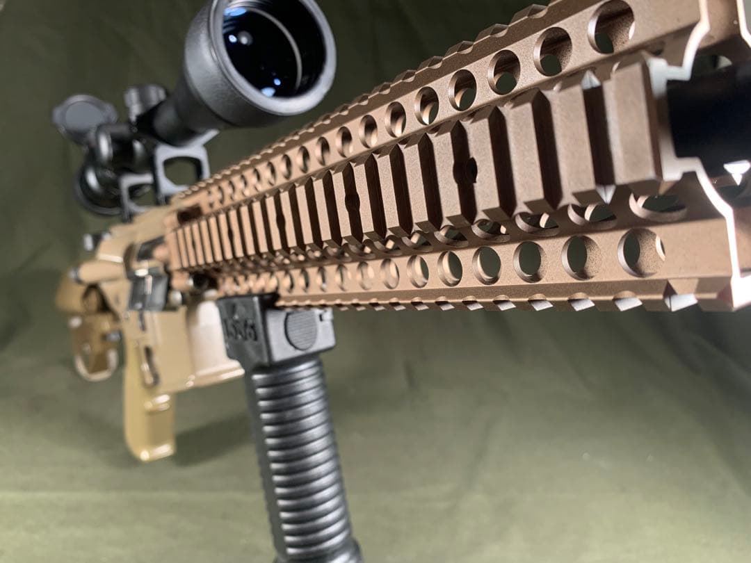 レシーライフル　東京マルイ　次世代　電動ガン　充電器等付属