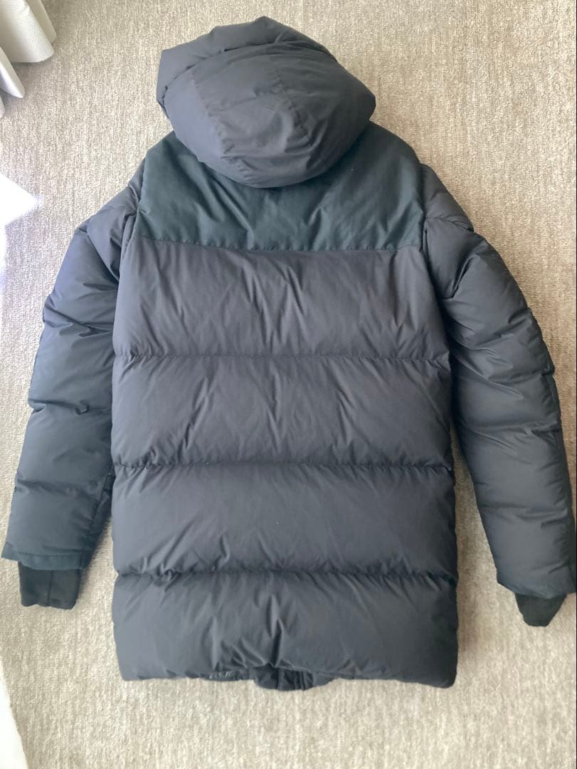 カナダグース　ダウンジャケット　色BLACK 表示サイズSP180/92Y