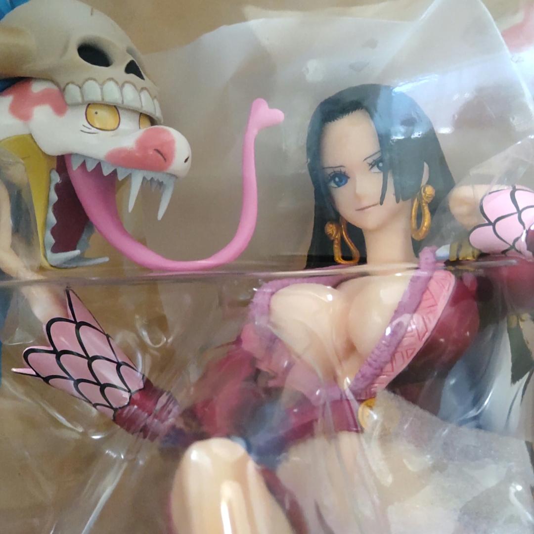 【新品未開封】POP NEO-MAXIMUM 海賊女帝 ボア・ハンコック