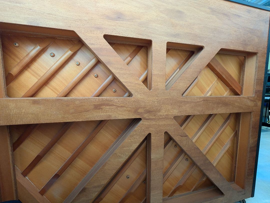 ​ヤマハ UX300 アップライトピアノ