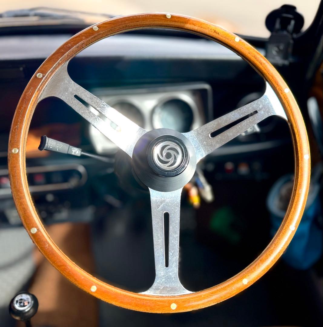 イギリス製当時物ステアリング中古品 momoボス48スプラインローバーミニbmc