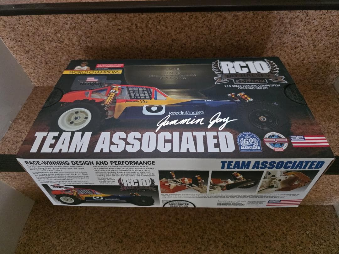 アソシ　RC10 JAY HALSEYエディション