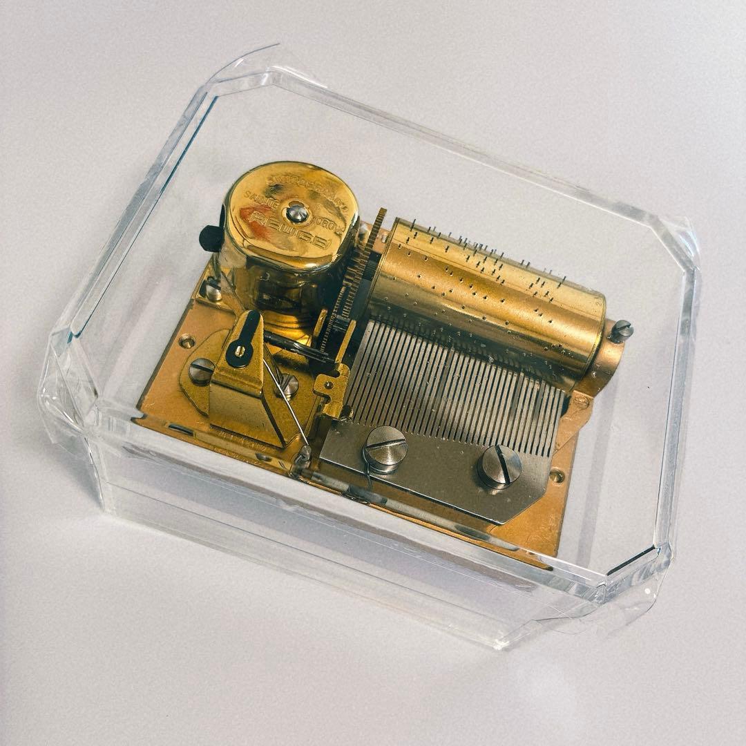 REUGE オルゴール 36弁　アクリルケース　Let it go（アナ雪）