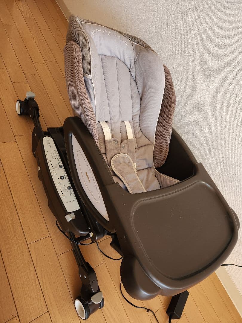 Aprica ユラリズムオート