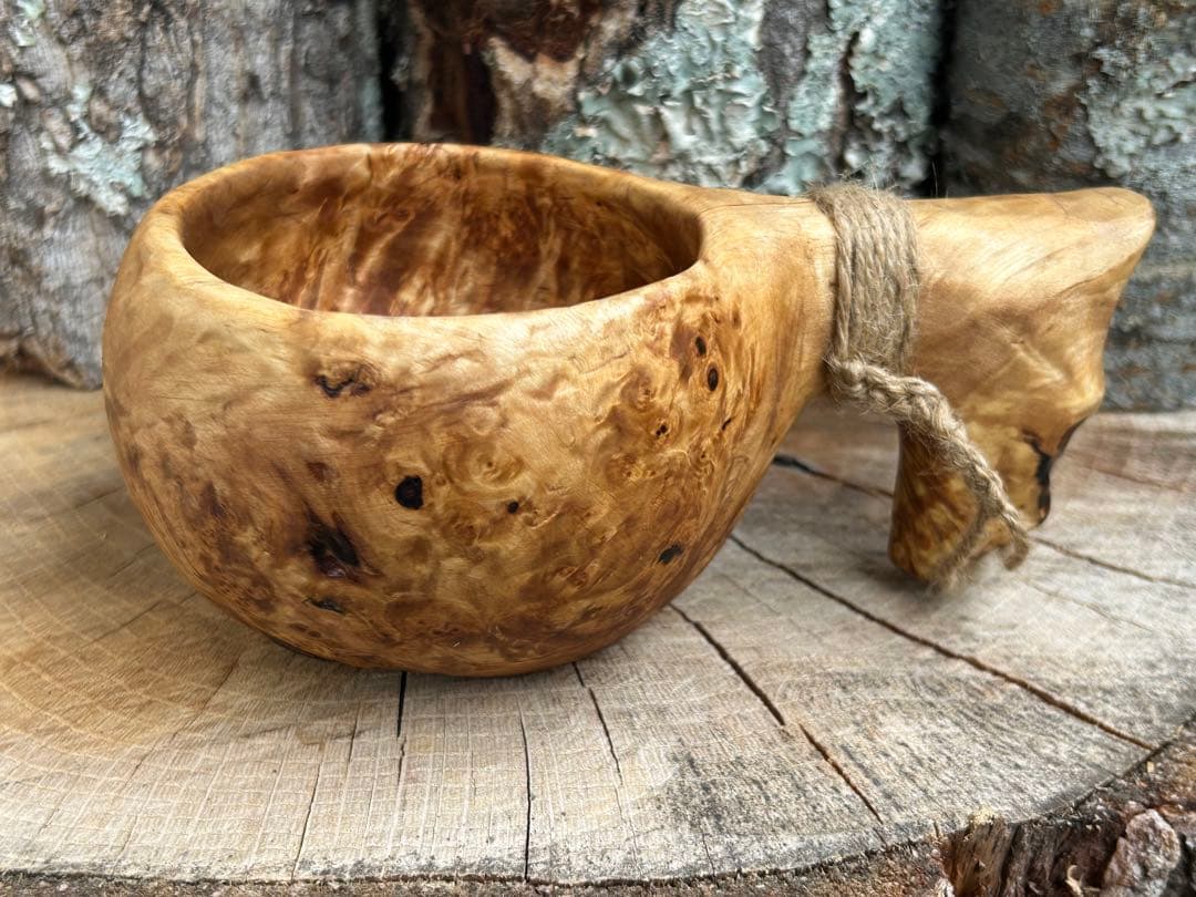 なつなつ　手彫り　ククサ　白樺　瘤　コブ　一点もの　ソロキャン　グル