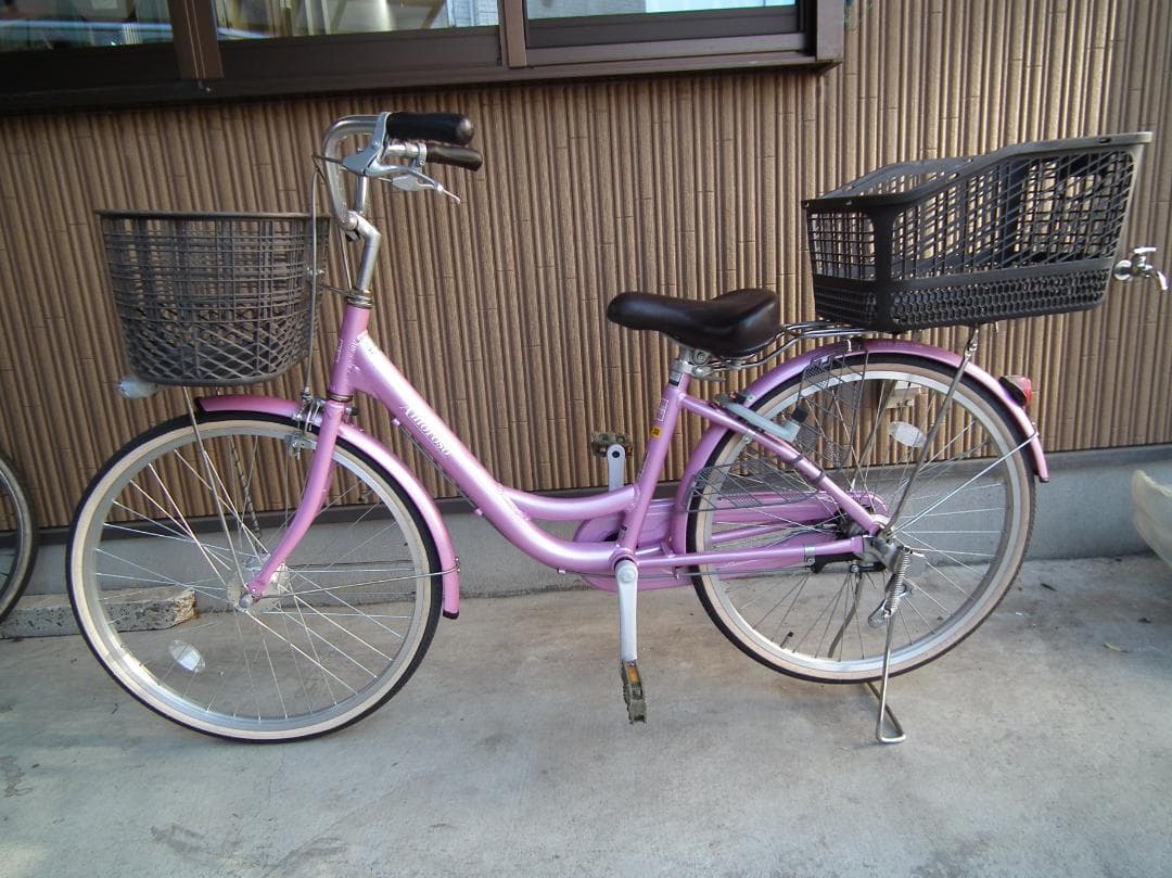お引き取り限定　婦人用自転車　２４インチ　 前後バスケット付き