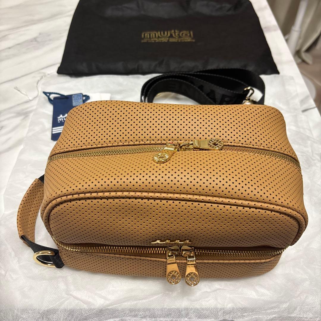 未使用ムータマリン CONTINUA パンチングエシカルレザーカートポーチ