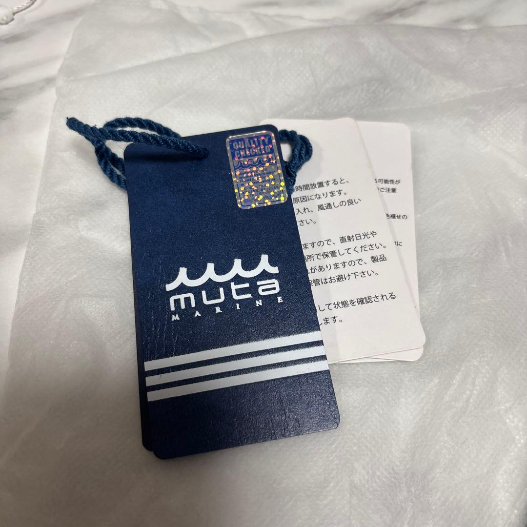 未使用ムータマリン CONTINUA パンチングエシカルレザーカートポーチ