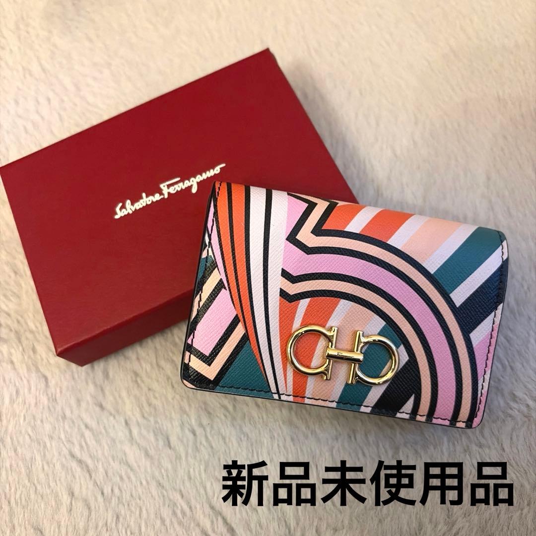 サルバトーレフェラガモ ガンチーニ コンチネンタルウォレット 新品