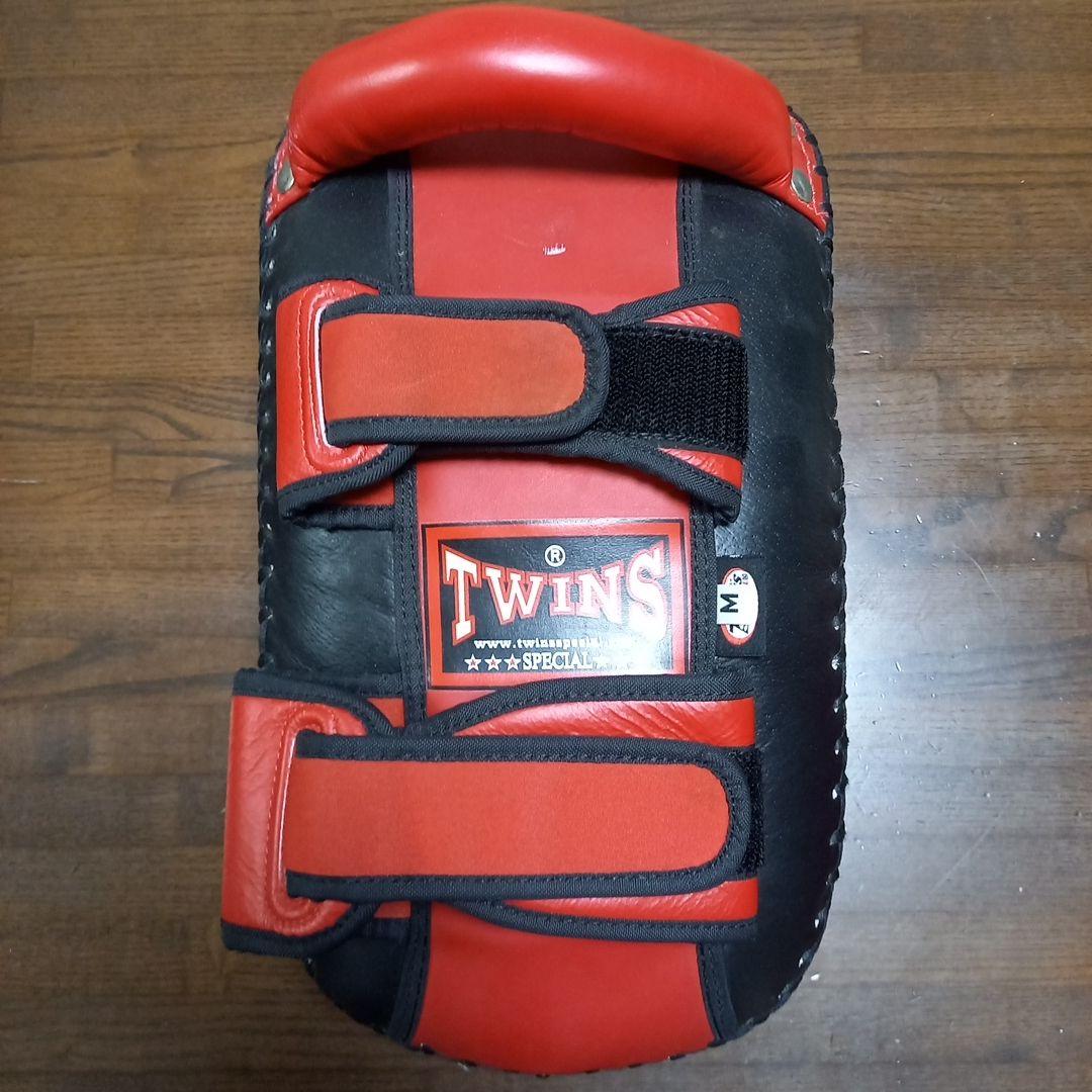 TWINS SPECIAL キックミット M