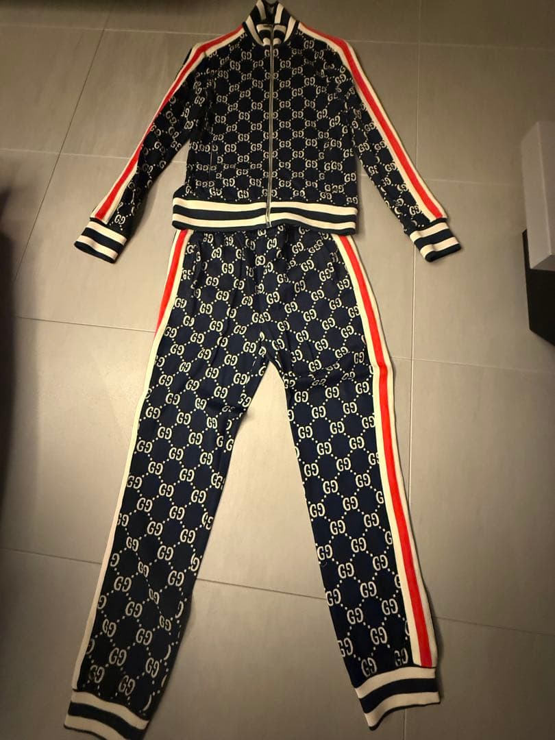 美品グッチセットアップメンズM