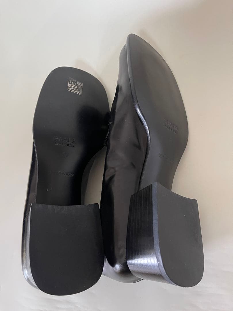 未使用保存品Pradaプラダ ブラックレザー ローファー革靴 パンプス