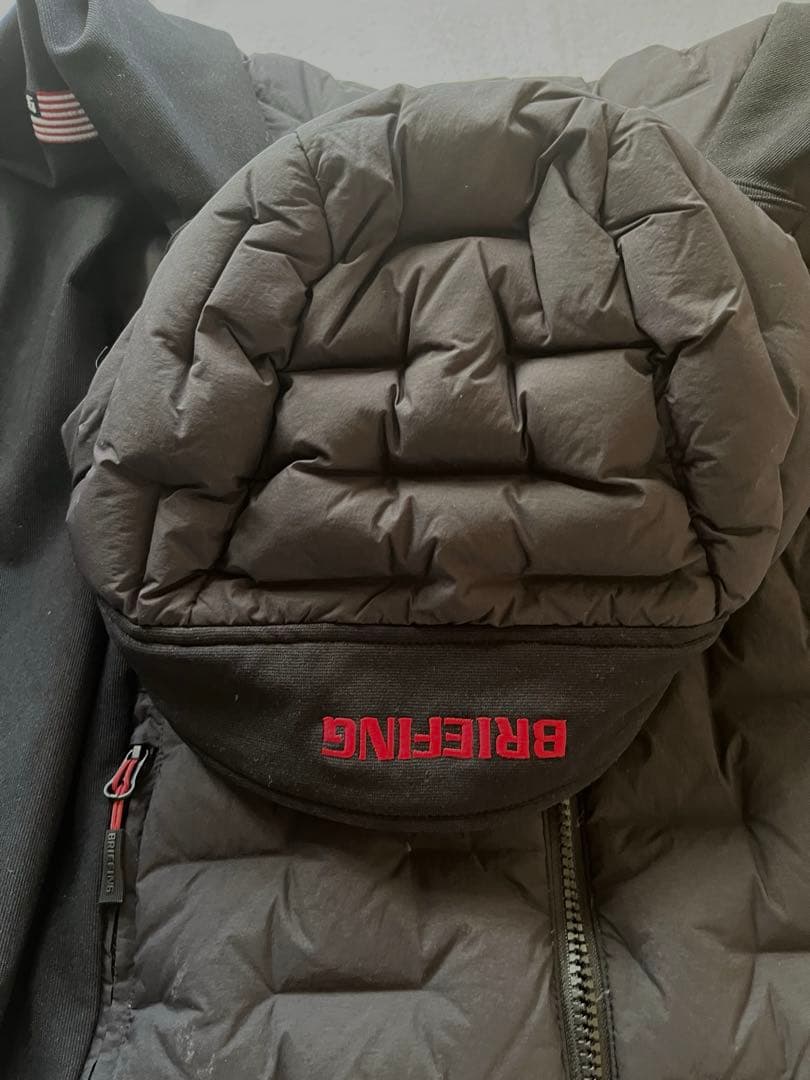 BRIEFING フード付きジャケット ブラック