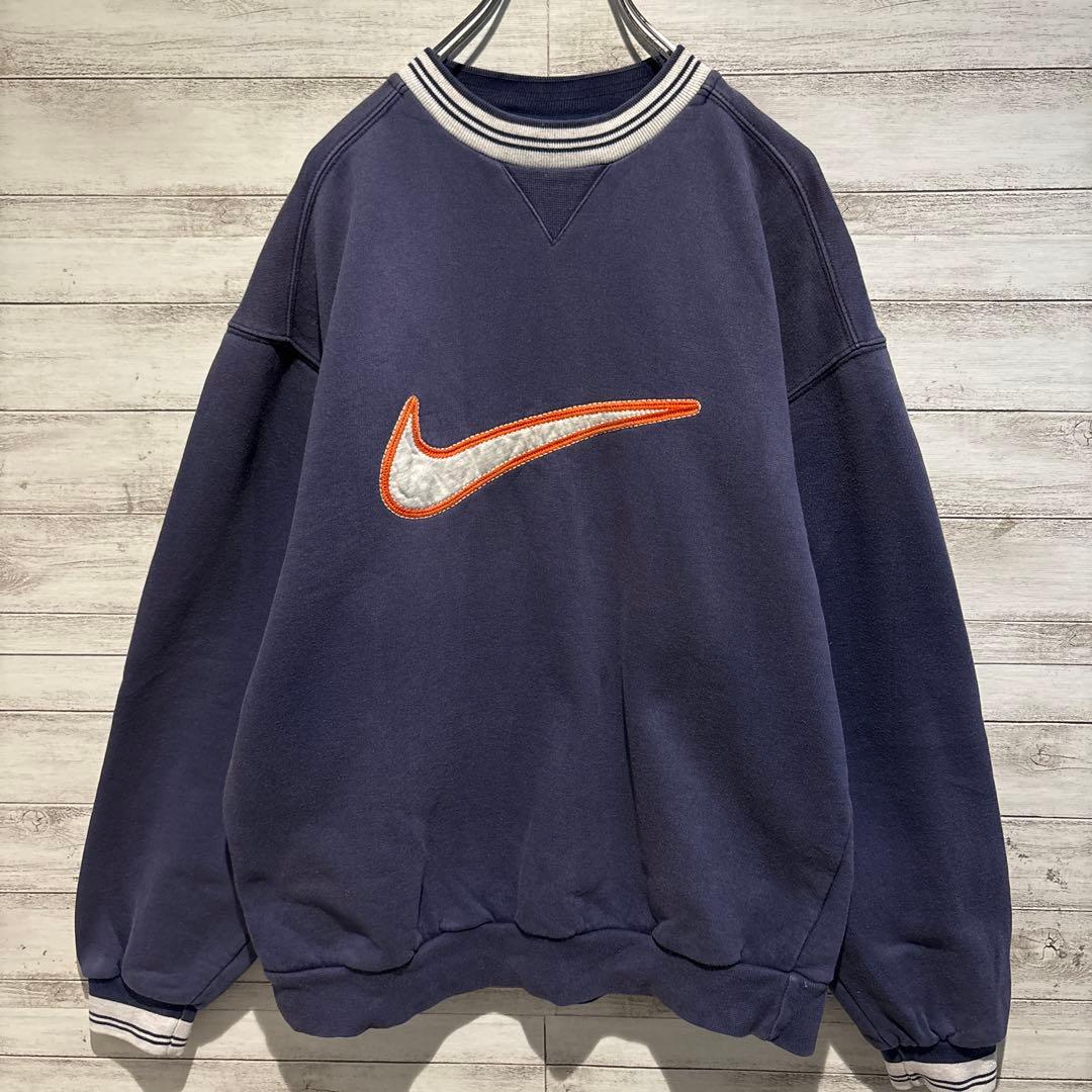 【即完売モデル】ナイキ☆ビック刺繍ロゴ　白タグ　人気デザイン　スウェット