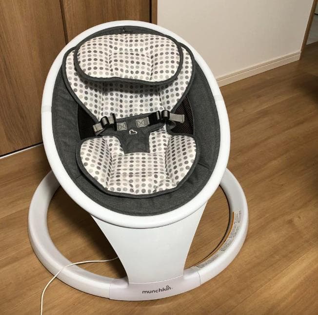 美品 マンチキン Munchkin 電動バウンサー / スイング