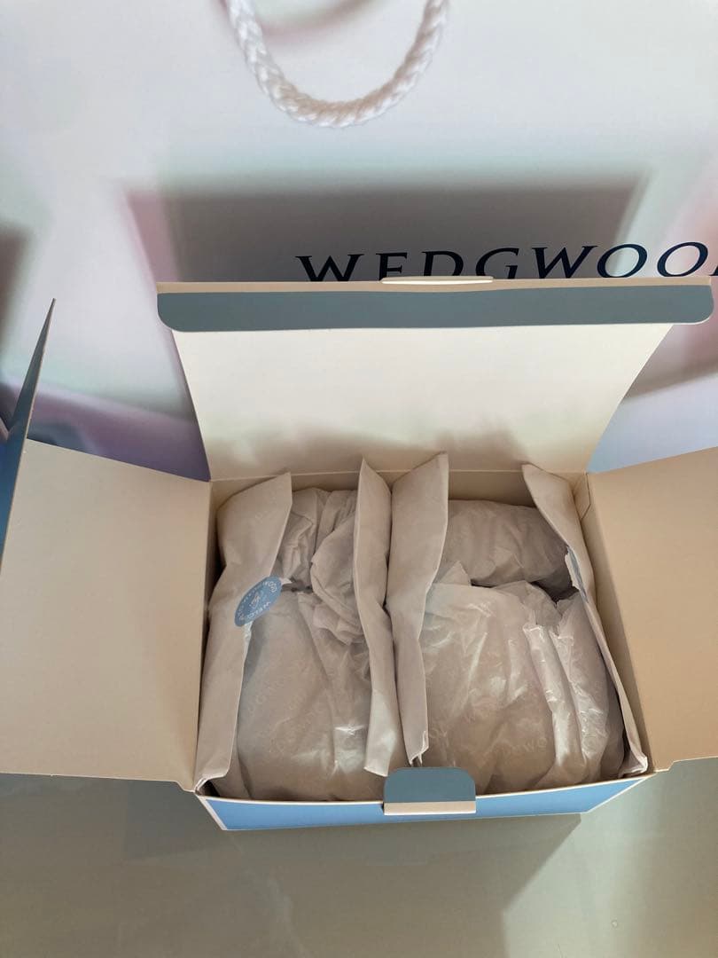 ウェッジウッド　ホリデースノーグローブ　スノードーム　オーナメント2個