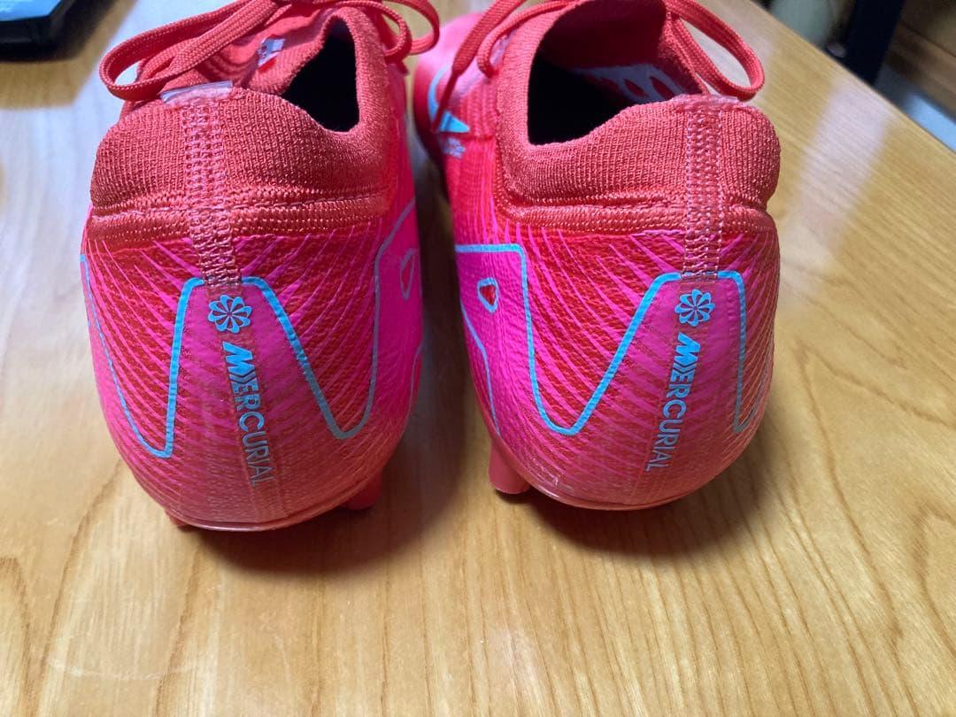 【サッカースパイク】NIKEマーキュリアル27.5cm