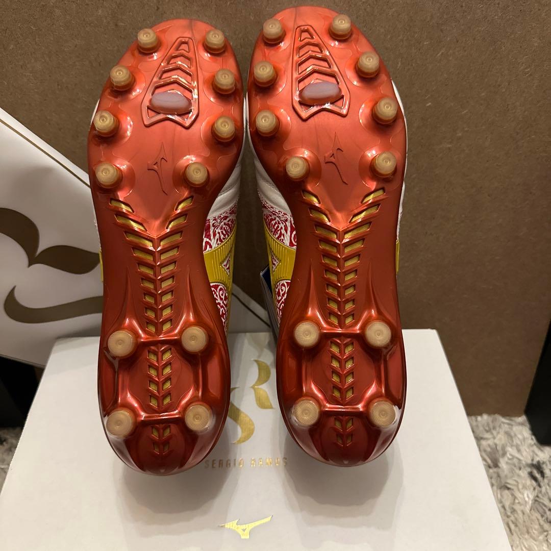 モレリア　ネオ4 β SR4 Japan 27センチ