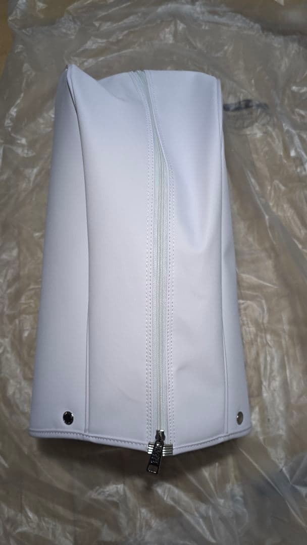 パーリーゲイツ　キャスター付　PEARLY GATES キャディバッグ　白　新品