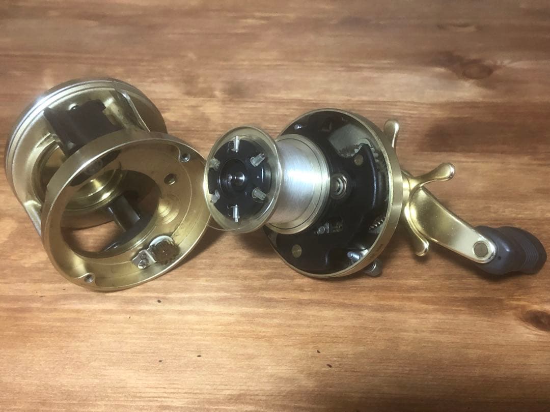 SHIMANO カルカッタ201XT