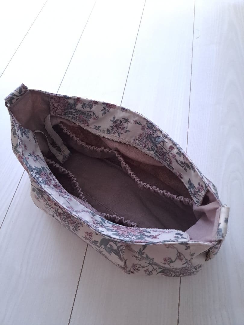 あ～きゃん様　リバティ　セリーヌ　ライラックピンク　横長ショルダーバッグ