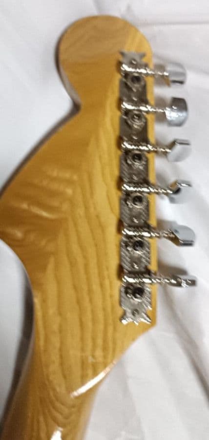 【Hartman】ストラトタイプ エレキギター