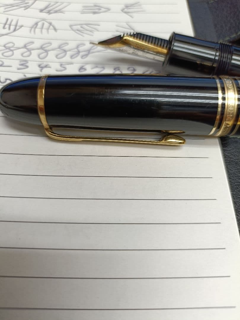 モンブラン　マイスターシュテュック１４９　エボ芯　なで肩　中白１４C