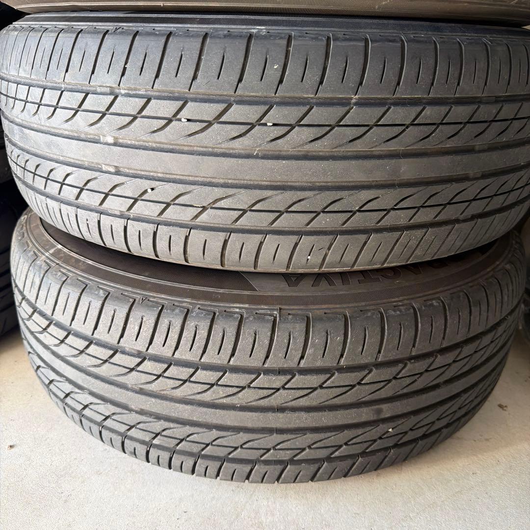 トヨタ 195/65R15 タイヤホイールセット　ノア　ヴォクシー　エスクァイア