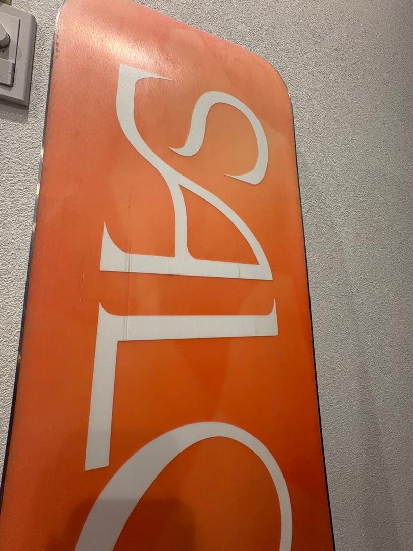 サロモンSALOMONスノーボード板 女性用 ハイブリッドキャンバー 23-24