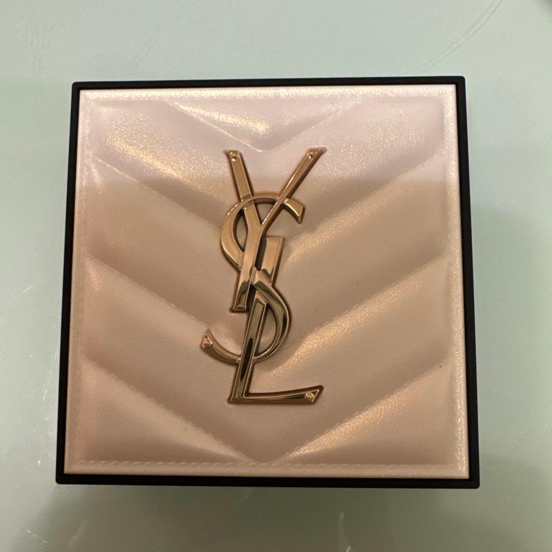 YSL オールアワーズ ハイパーリュミナイザー 03