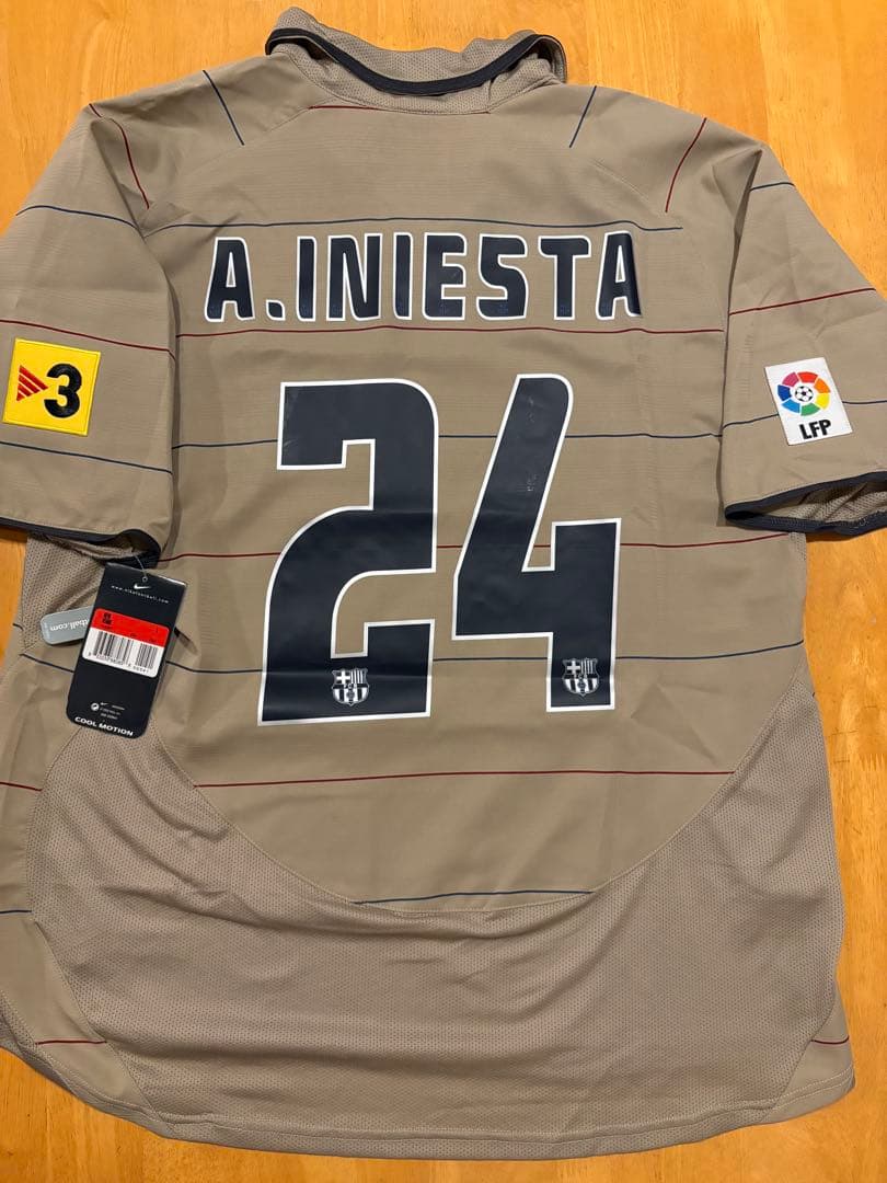 超希少 正規品 新品 極上品 バルセロナ 04/05 3rd イニエスタ L
