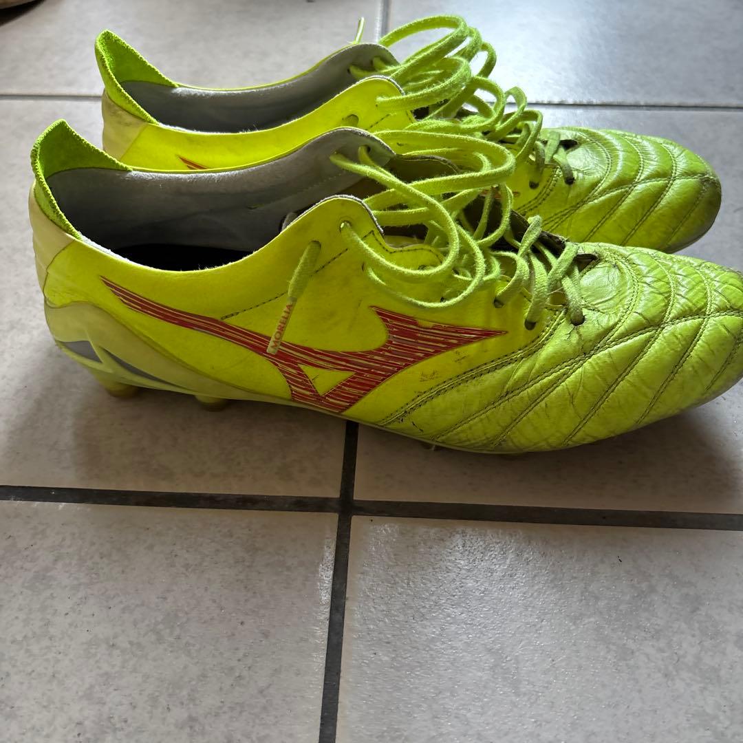Mizuno 蛍光イエロー スパイクシューズ