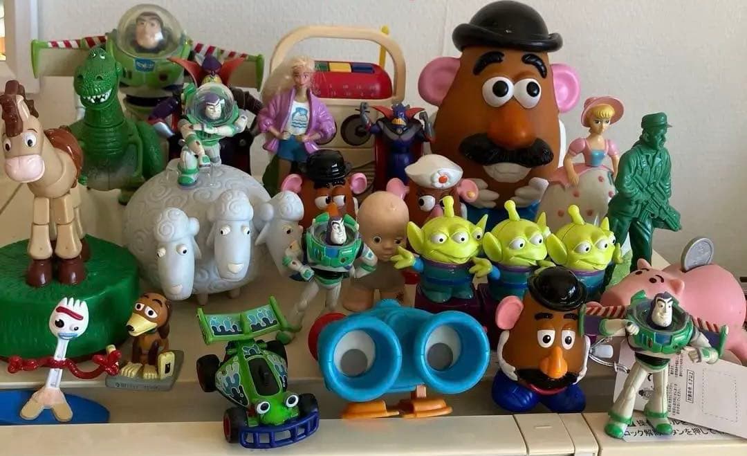 トイストーリー　ディズニー　ピクサー　フィギュア