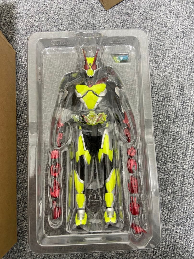 SHFiguarts 仮面ライダーゼロツー & ゼロワンリアライジングホッパー