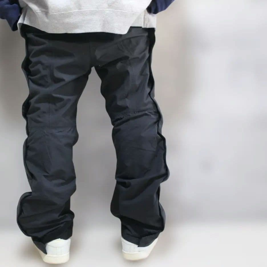 【極美品 高撥水】カナダ製 高機能 ビブパンツ【M】NAVARRO スノーパンツ