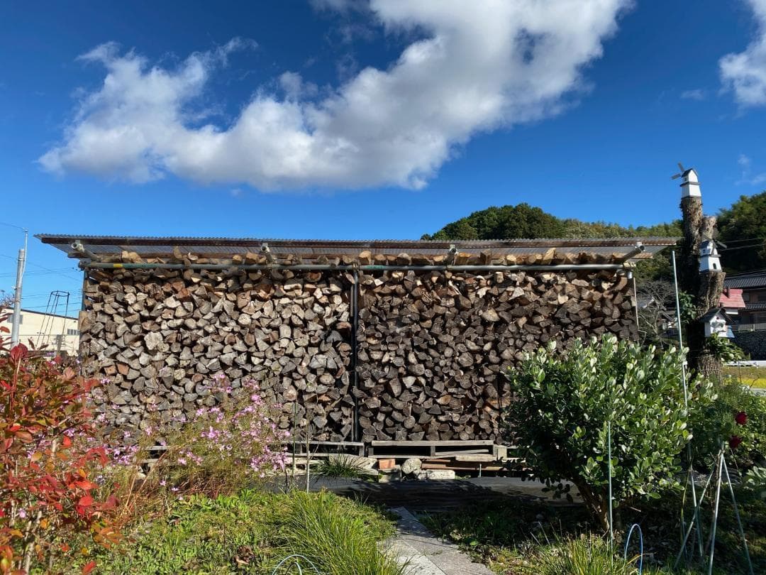 超激安！薪ストーブ用乾燥薪 広葉樹ミックス １㎥ お早めに！