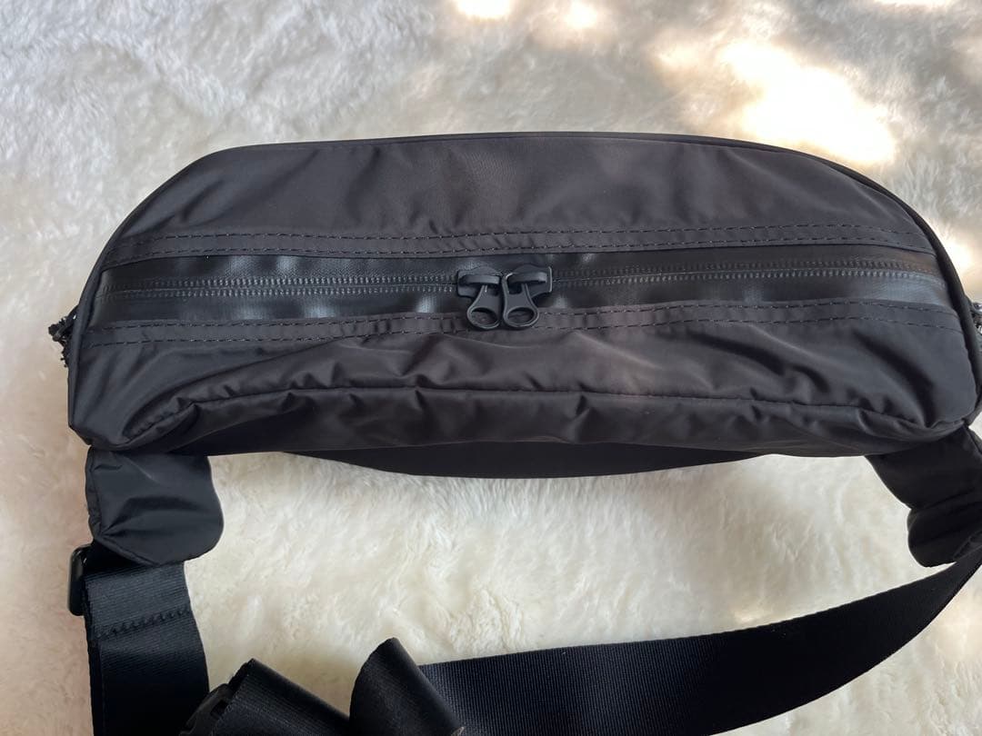 新品未使用✨adidas Stella McCartney クロスボディバッグ