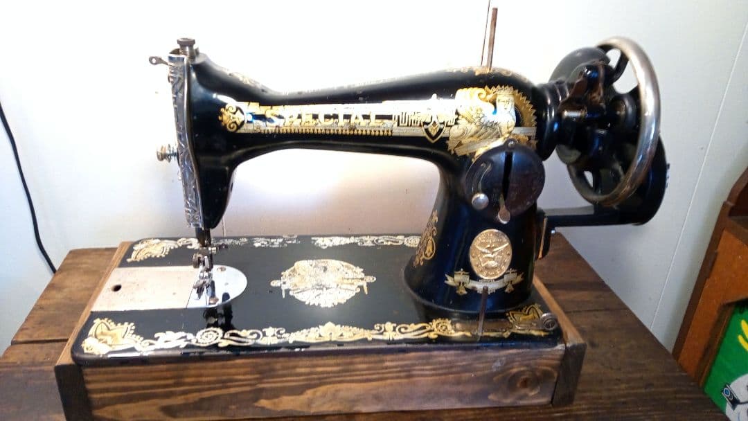 今週末で終了　縫えるビンテージミシン　SPECIAL　純和風女神