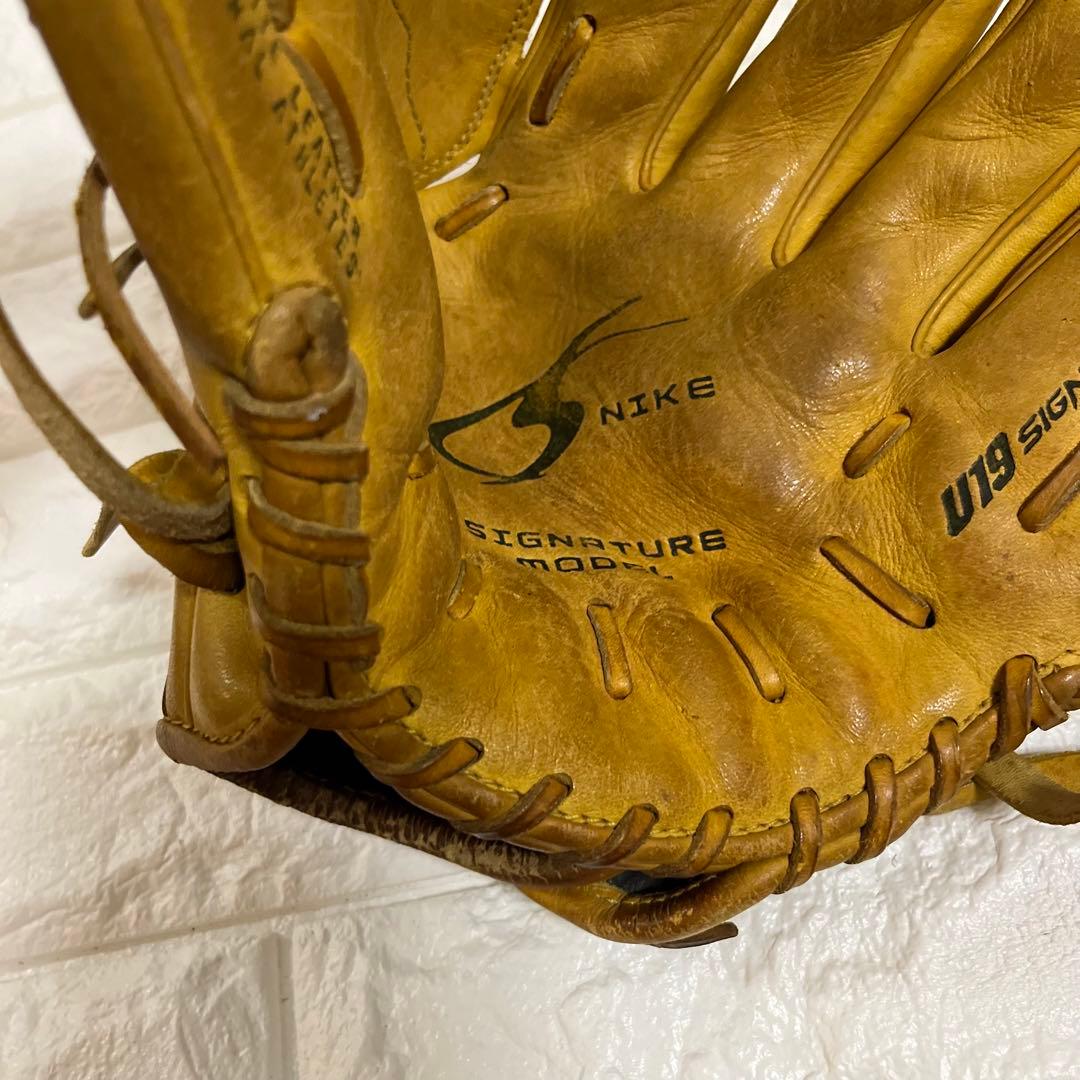 【軟式・右投げ】NIKE 上原浩治モデル 投手用グローブ　u19 ナイキ