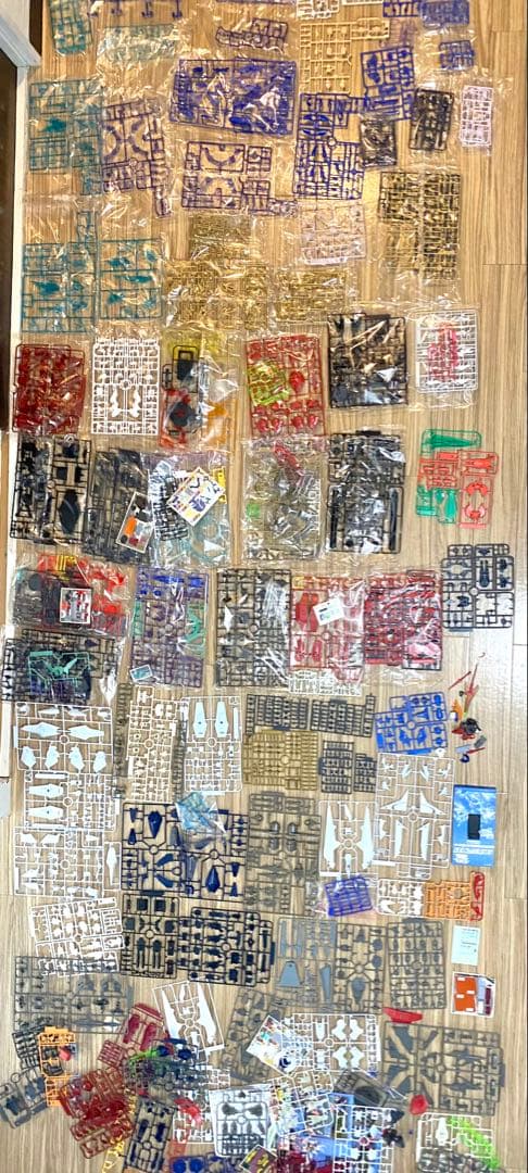 アニメプラモデルキット大量セット – 未切り離しパーツ多数 – 未開封品あり
