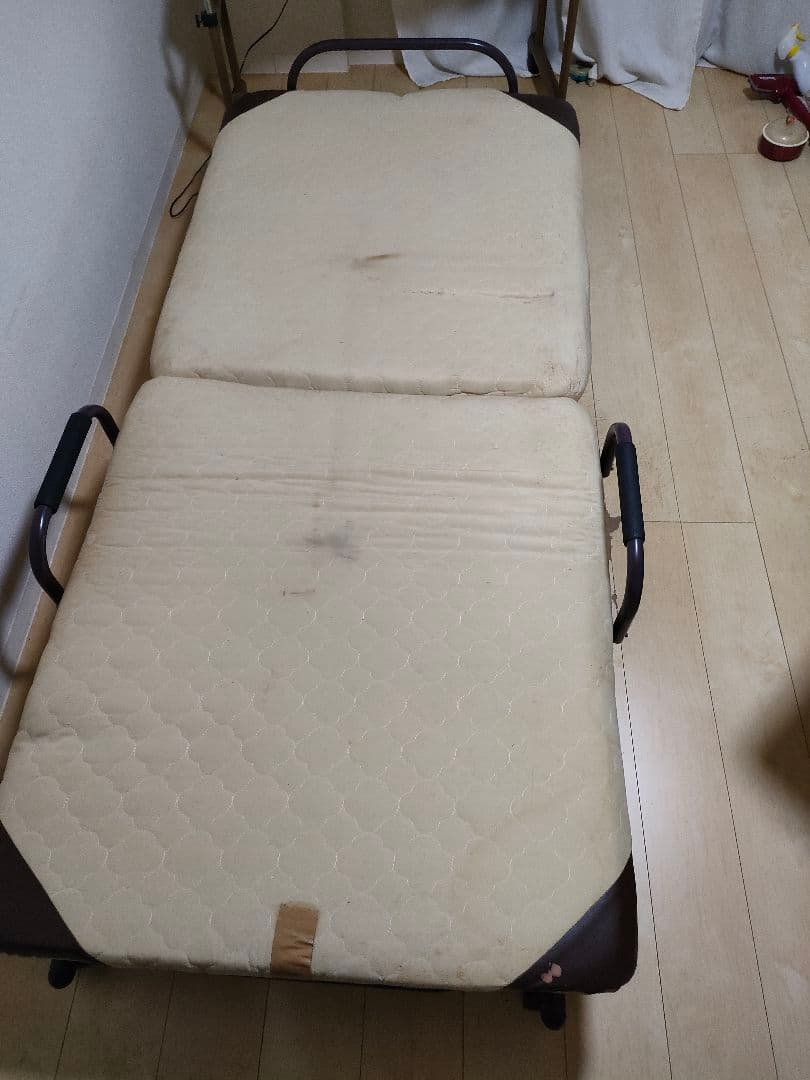 電動リクライニング折りたたみベッド机 マットレス ツル‐スリーパー4点セット