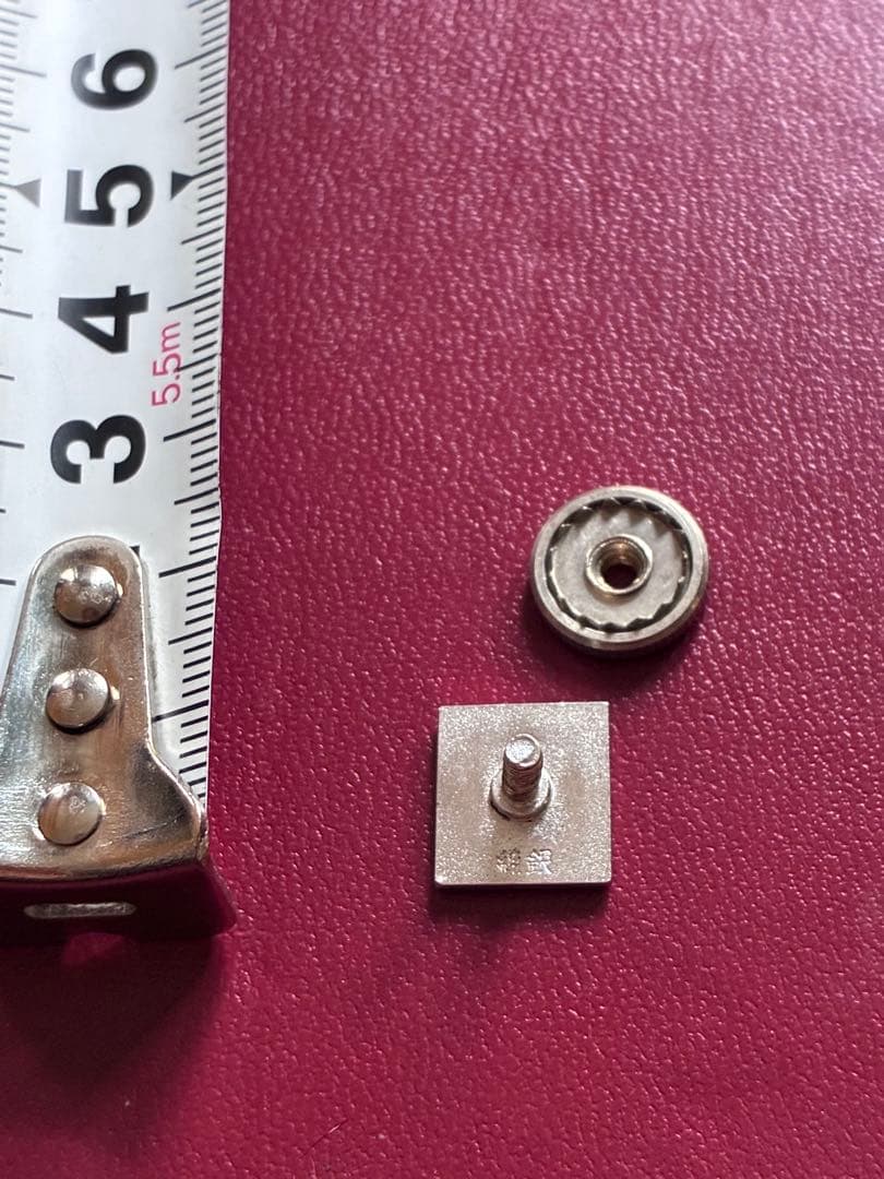 サッポロビール（銀製）社章