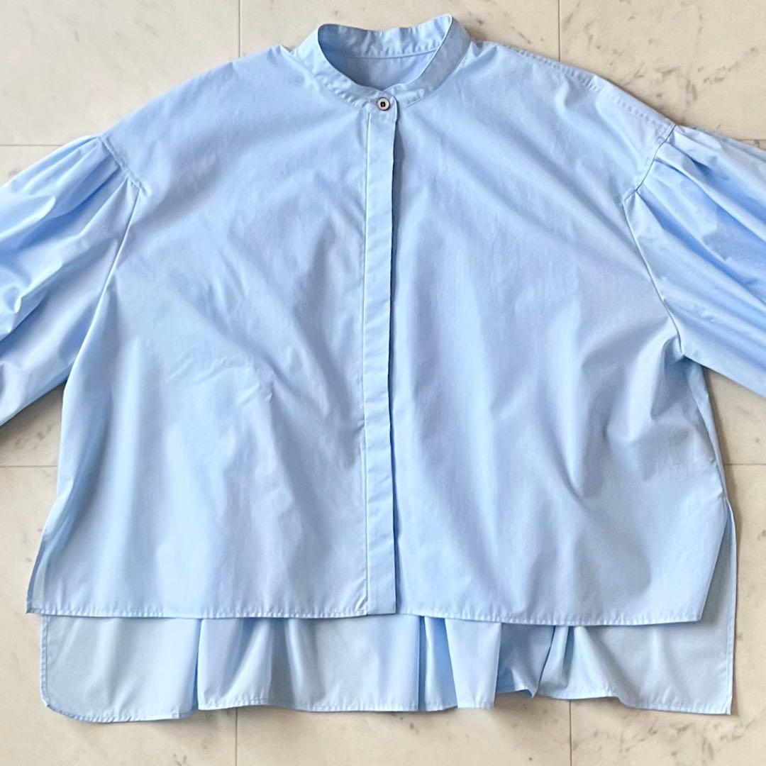 極美品♪ルフィル バックギャザーバンドカラーブラウス F ブルー ボリューム袖