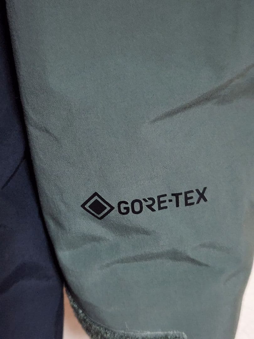 ６８６　GORE-TEX　Sサイズ