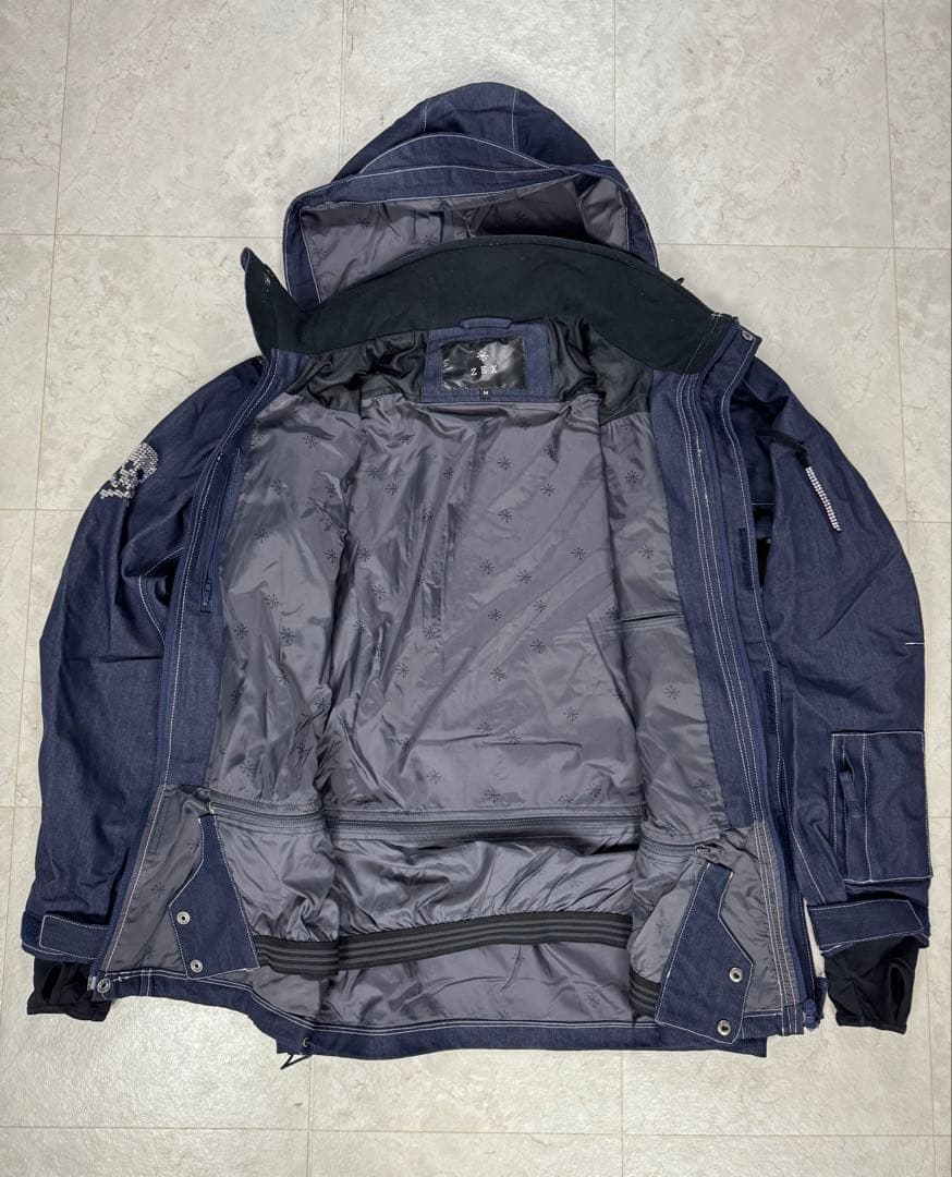 【ZEXスワロフスキー】⭐️激レア　上衣Ｍ・下L スノーボードウェアセット スカル