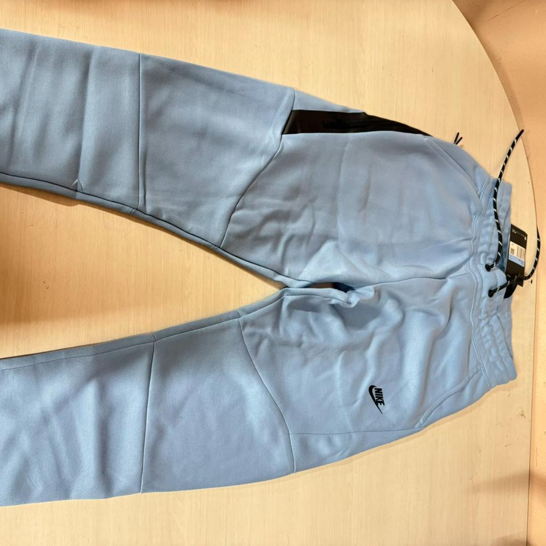 NikeSportswearフルジップフーディー＋サウナパンツ セットL サイズ