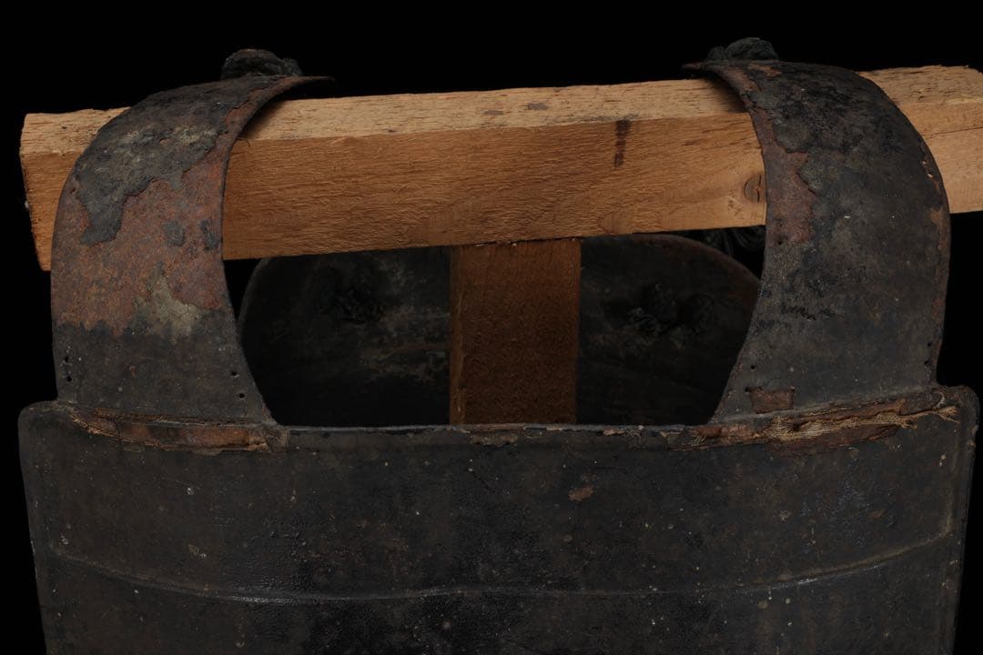 【江戸期 甲冑 胴丸】黒漆塗 二枚胴 草摺付 金箔家 紋 武具 鎧兜 時代物