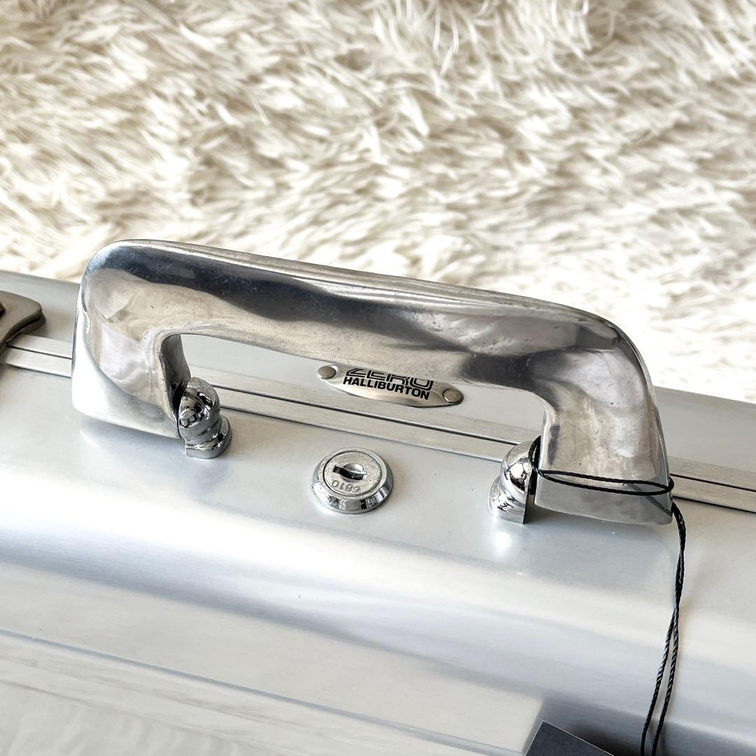 ⭐️未使用級⭐️　ゼロハリバートン　アタッシュケース　アルミケース　シルバー