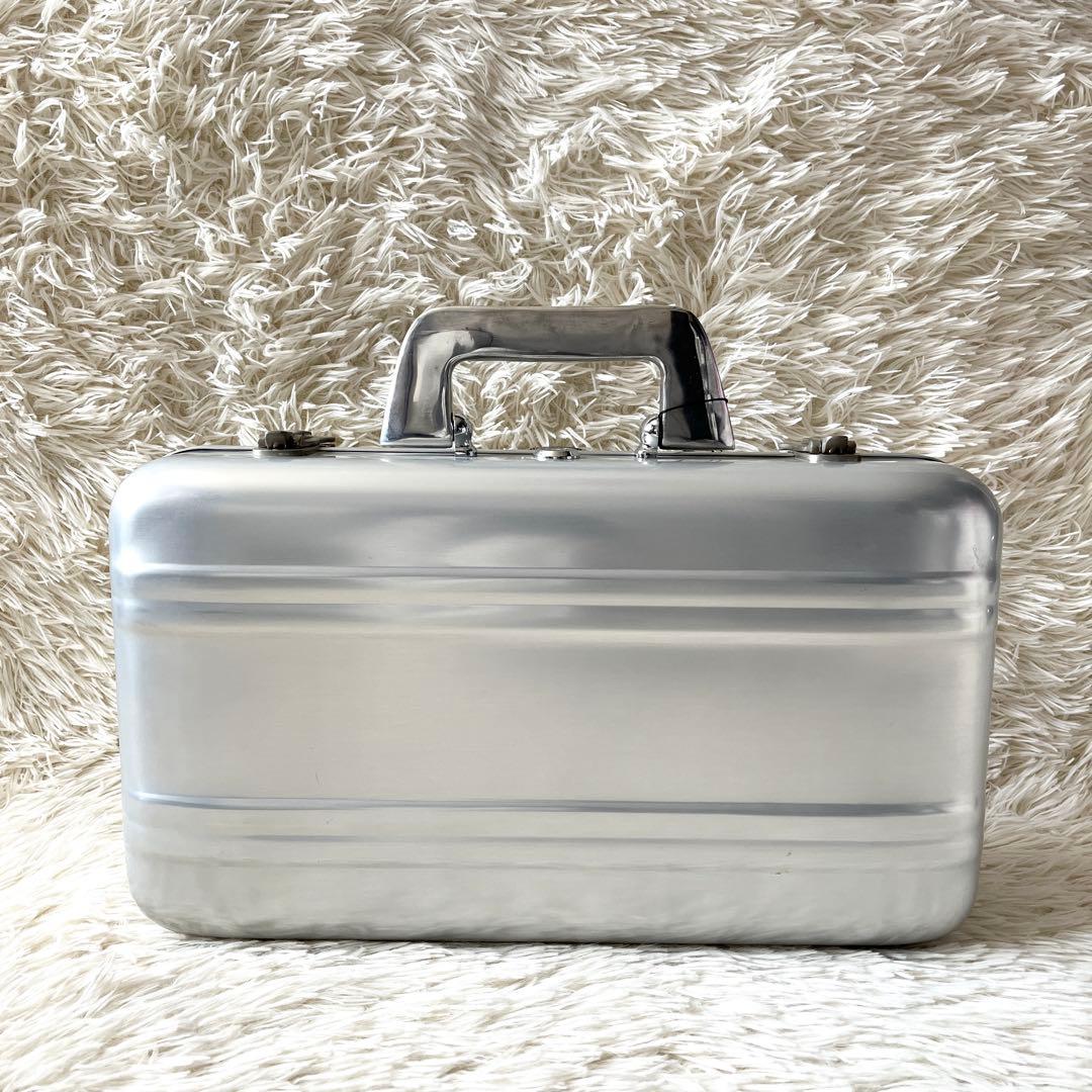 ⭐️未使用級⭐️　ゼロハリバートン　アタッシュケース　アルミケース　シルバー