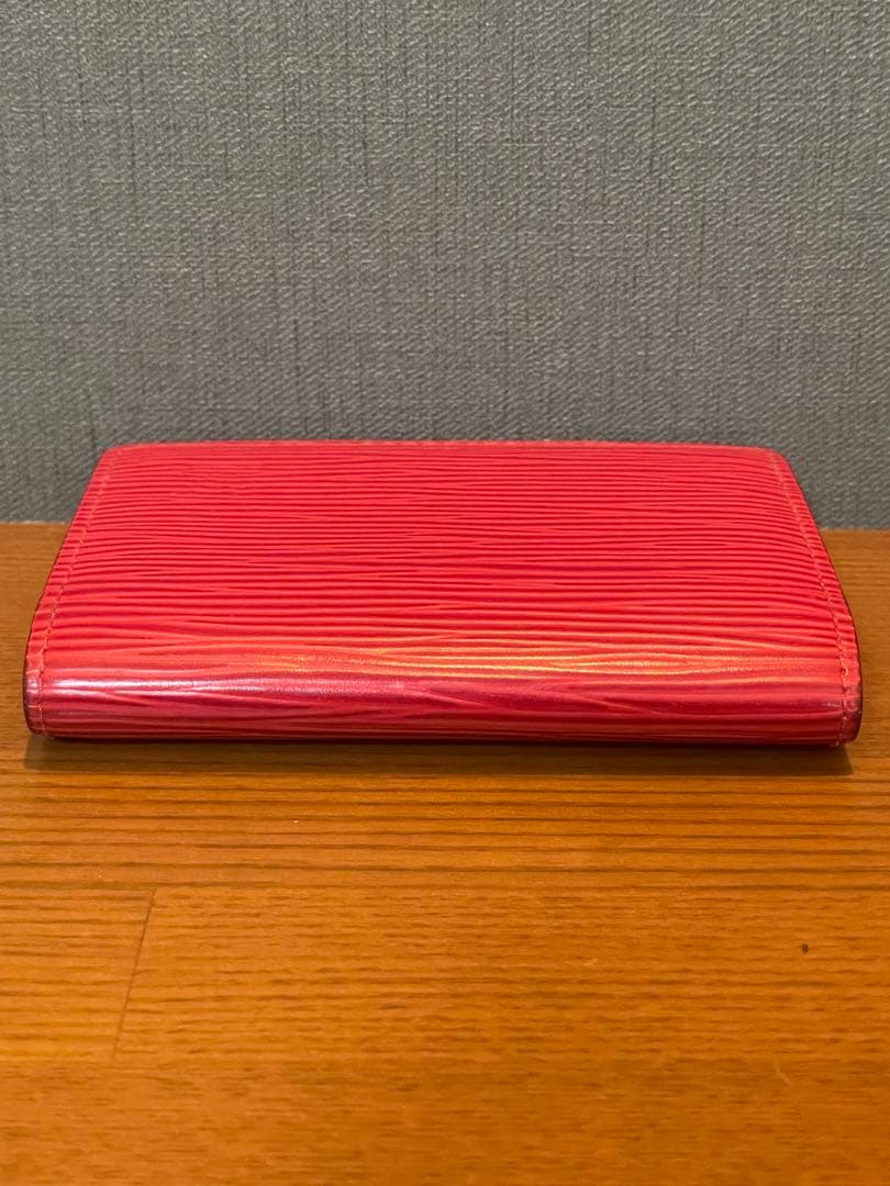 ルイヴィトン エピ アンヴェロップ カルト ドゥ ヴィジット　名刺入れ　レッド